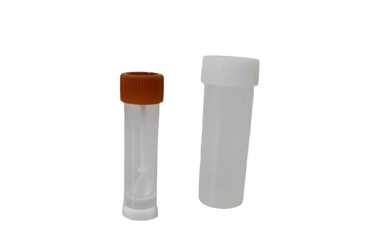 Einfache Kotuntersuchung beim Haustier von zu Hause aus mit exomed: Das Set enthält alles, was Sie für die Probenentnahme benötigen: Das notwendige Zubehör sowie eine ausführliche Anleitung, wie und wann eine Untersuchung gemacht werden sollte.