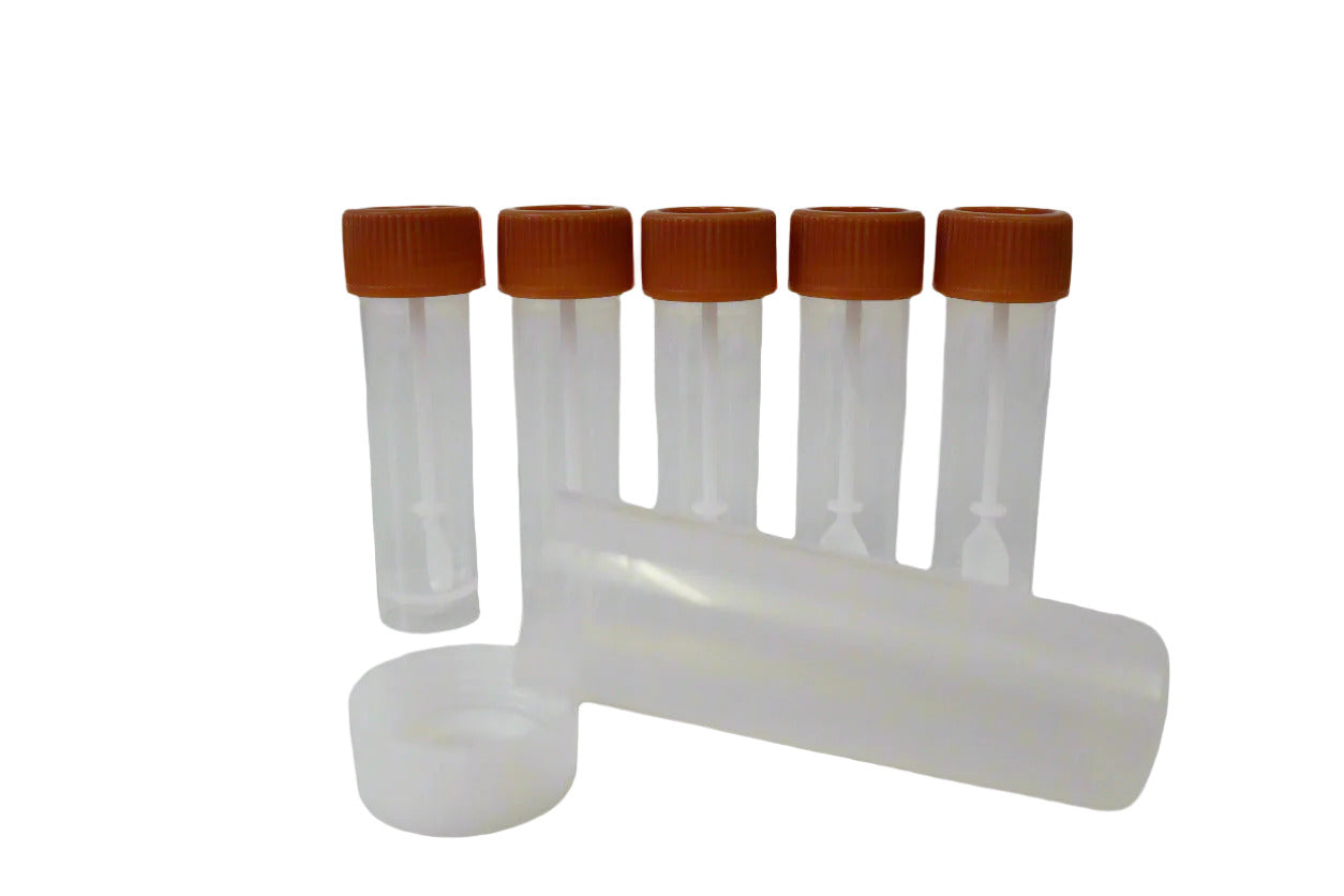 Einfache Kotuntersuchung beim Haustier von zu Hause aus mit exomed: Das Set enthält alles, was Sie für die Probenentnahme benötigen: Das notwendige Zubehör sowie eine ausführliche Anleitung, wie und wann eine Untersuchung gemacht werden sollte.